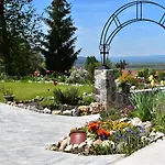 Apartmaji Lejardin Διαμέρισμα Škofljica