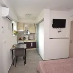 Apartmaji Lejardin Διαμέρισμα Škofljica
