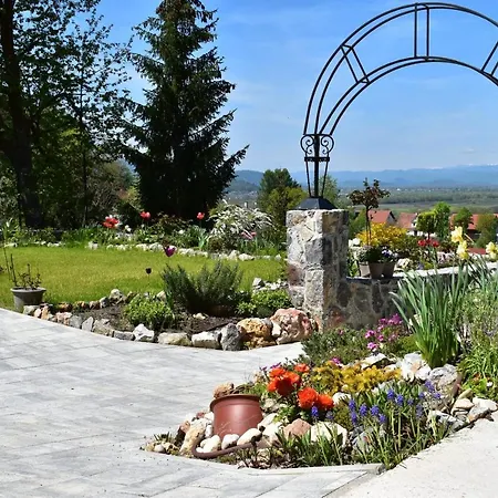 Apartmaji Lejardin Apartment Skofljica