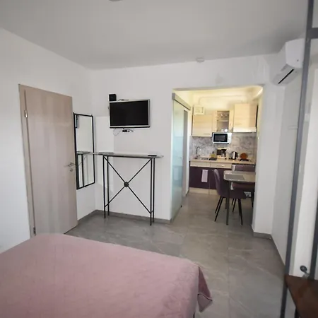 Apartmaji Lejardin * Škofljica