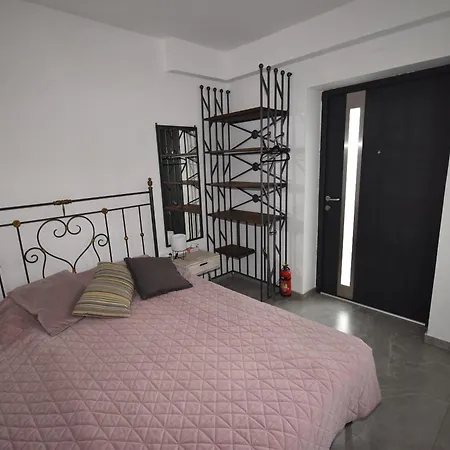 Apartmaji Lejardin