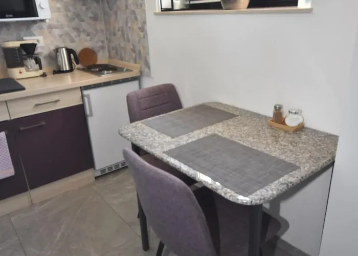 Apartmaji Lejardin *